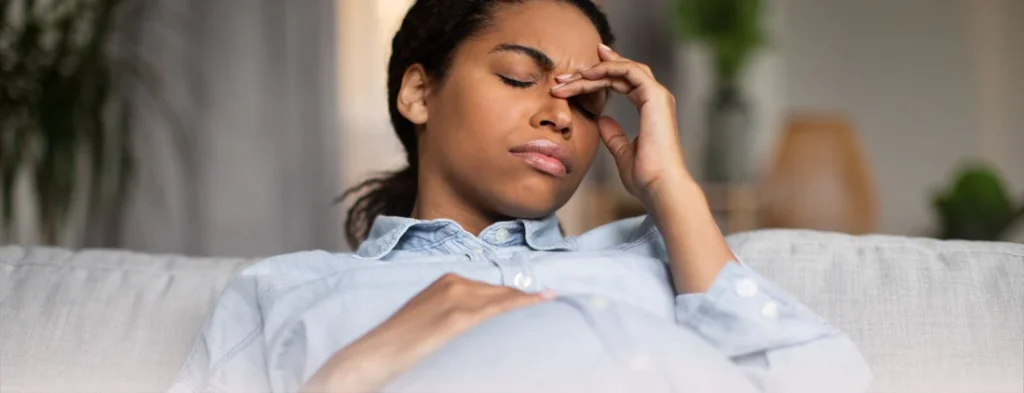 pregnant woman headache