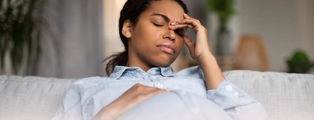 Blog_Cover_5 pregnant woman headache